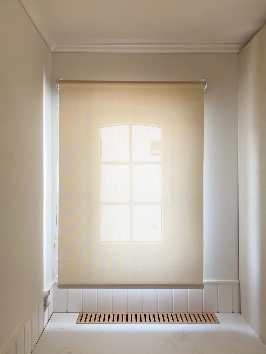 Cortina roller screen — Decotip